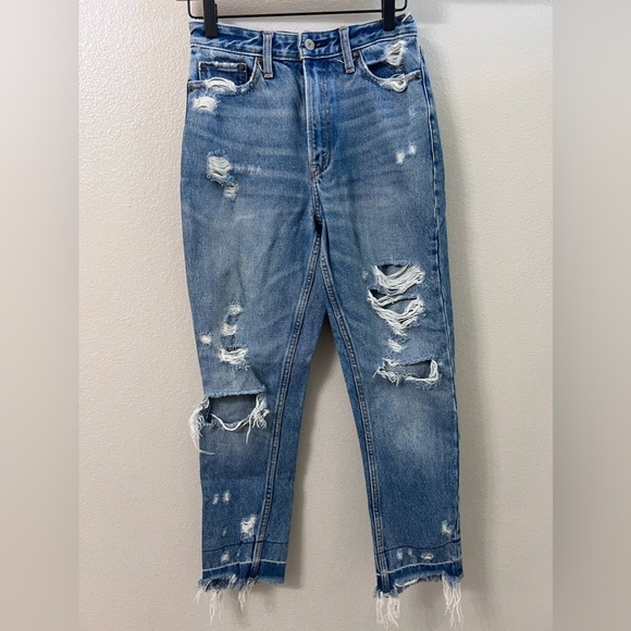 Abercrombie Annie High Rise Distressed Denim Jeans Size 0 - Picture 1 of 5